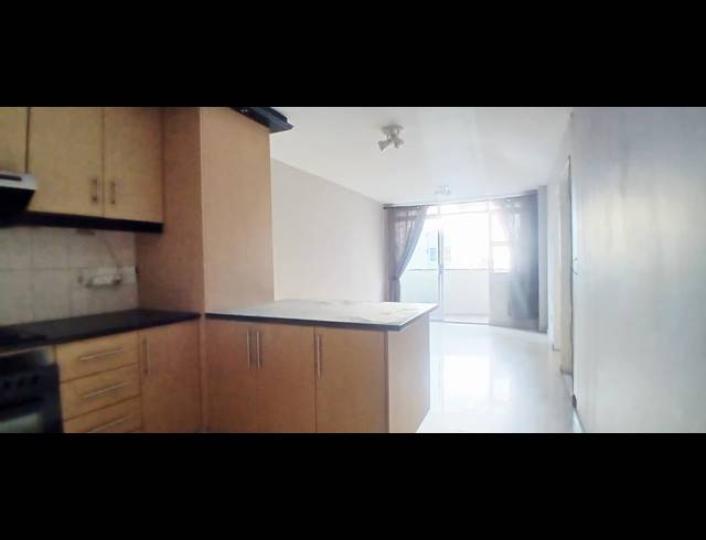 3 BEDROOM APARTMENT TO LET IN SOUTH BEACH